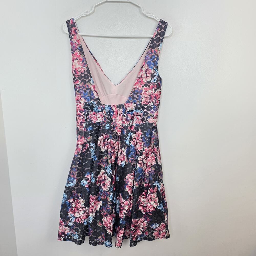 Betsey Johnson Black Pink Floral‎ Fit & Flare Feminine Party Mini Dress Size 4 - Picture 7 of 8